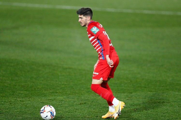 格拉纳达后卫：巴萨进第二球之前犯规了，进球应该被判无效