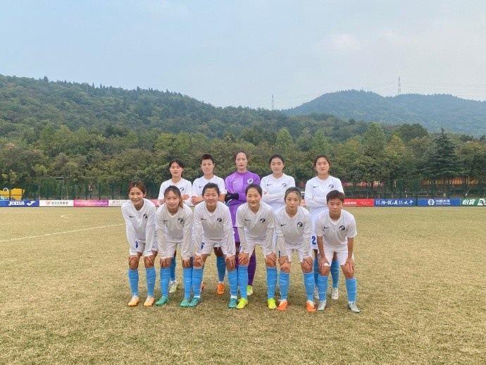女甲联赛第二十二轮，大连人女足4-2战胜上海求盛东华女足