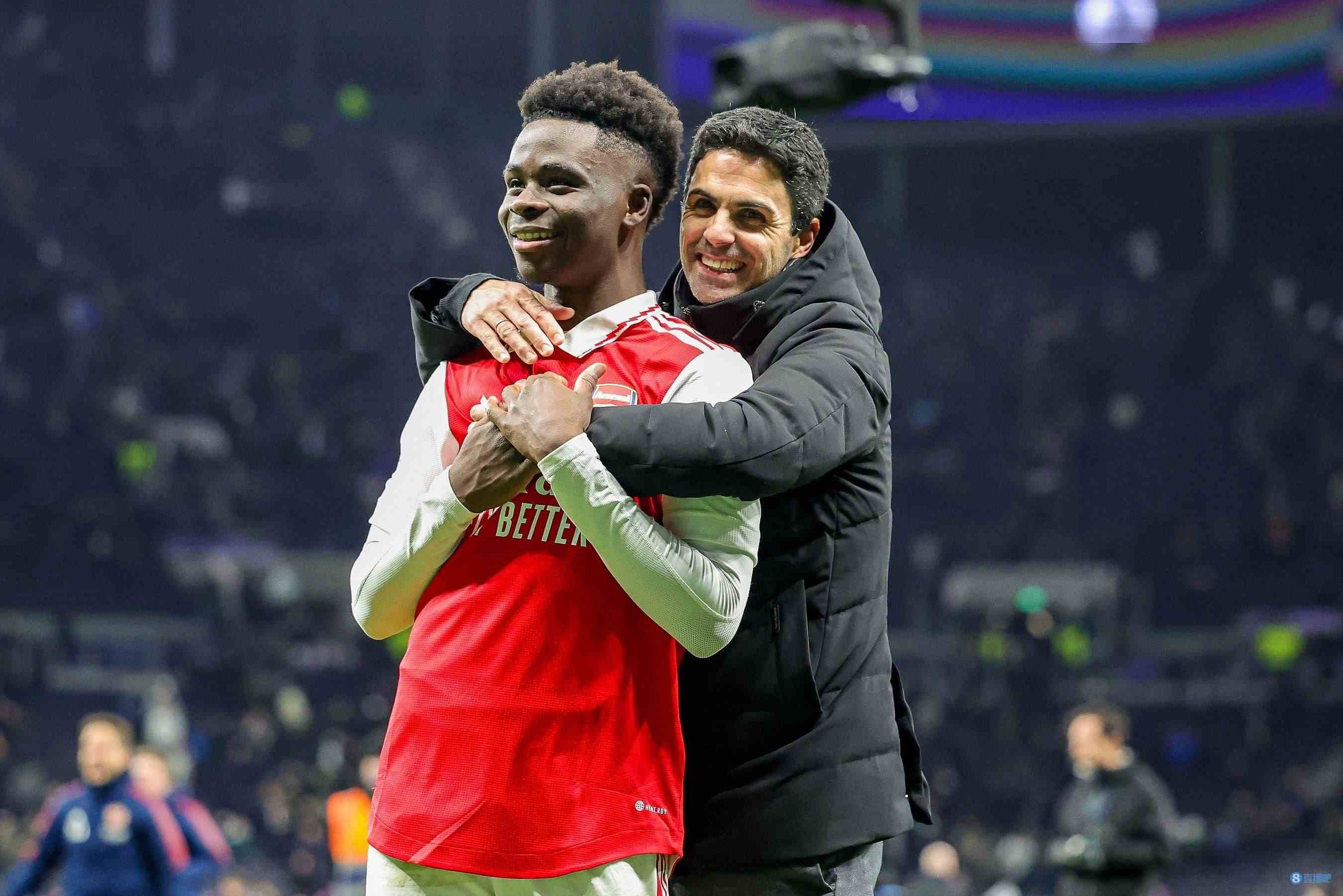 塔帅：国脚踢了太多比赛所以轮换；萨卡任队长？他是我们青训出品