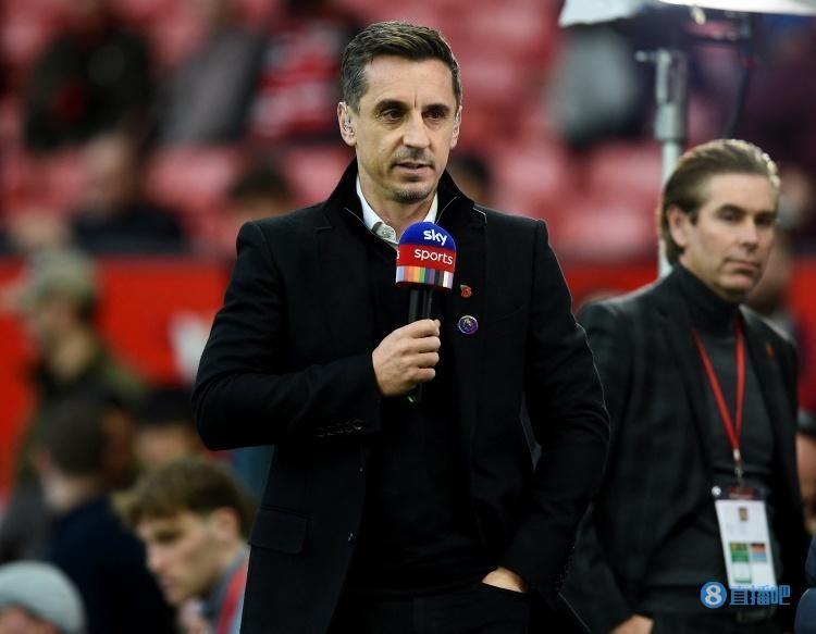 内维尔：枪手红军发声明的做法是错的，我那支球队很少占裁判便宜