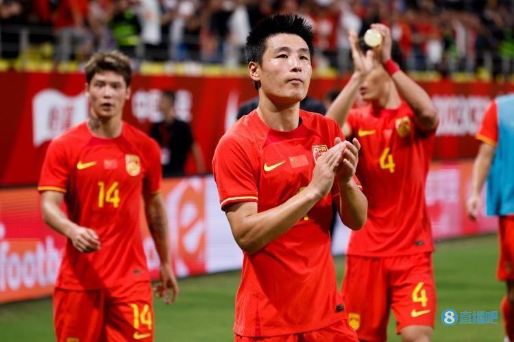 北青：国足立志冲击亚洲杯8强 不会提前预订回程机票