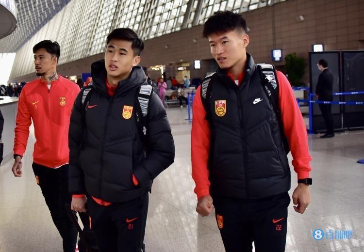 国足缘何选择海外拉练？前国脚：两点一线更纯粹 在国内琐事多