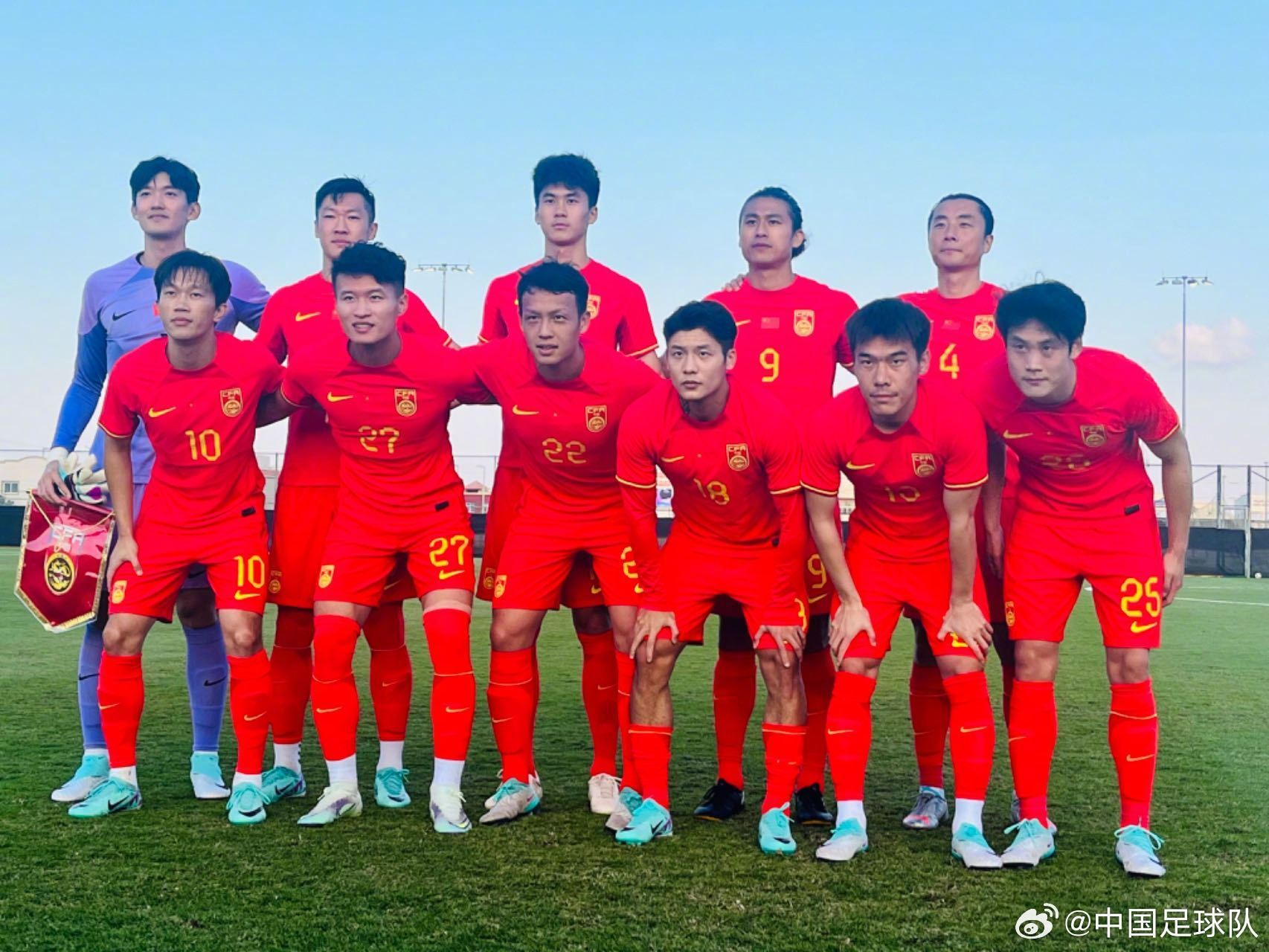 对国足有什么期待？国足热身赛2胜2负，亚洲杯首战对阵塔吉克斯坦
