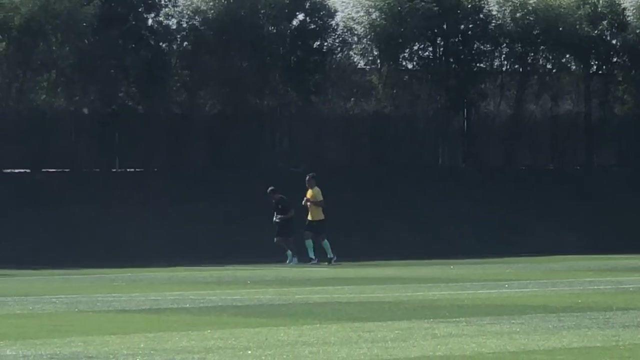 国足前方最新消息，国足队长吴曦或无缘出战亚洲杯首战