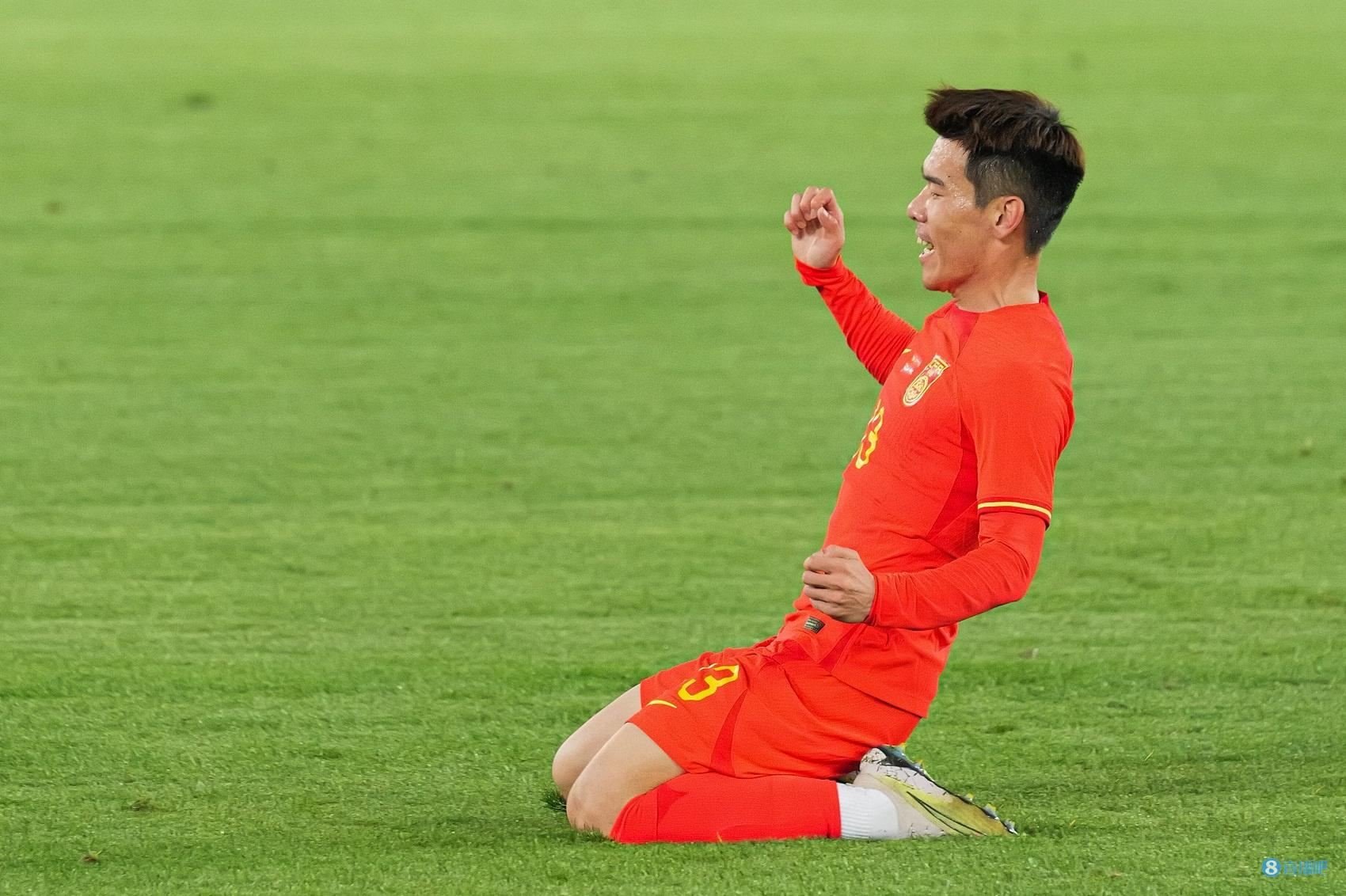 北青预计国足首发：王秋明替吴曦，林良铭登场韦世豪张玉宁替补