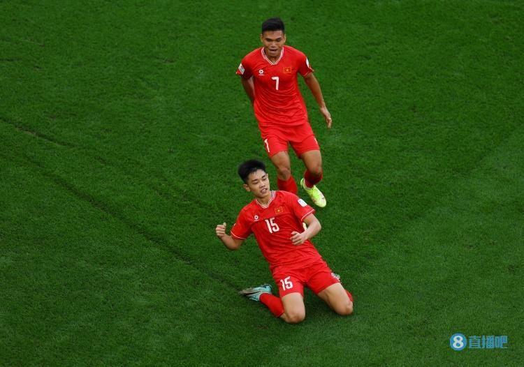 媒体人：近10场只有越南让日本落后过，国足对越南胜算不超过三成