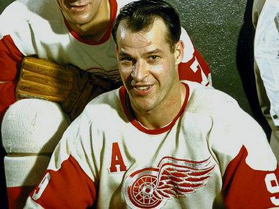 NHL巨星戈迪·豪宣布退役