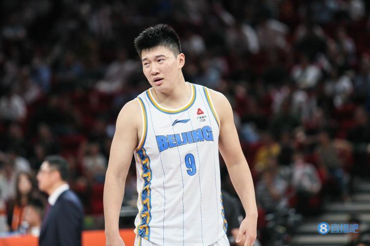 媒体人：今天乔尔杰维奇来五棵松看球 不好好考察考察雷蒙么