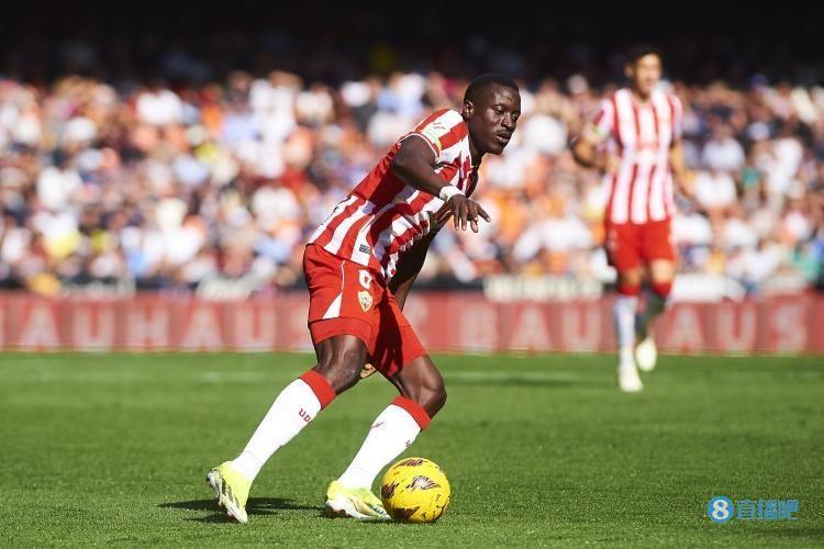 世体：巴萨关注阿尔梅里亚中场洛皮，前总监曾和经纪人达成协议