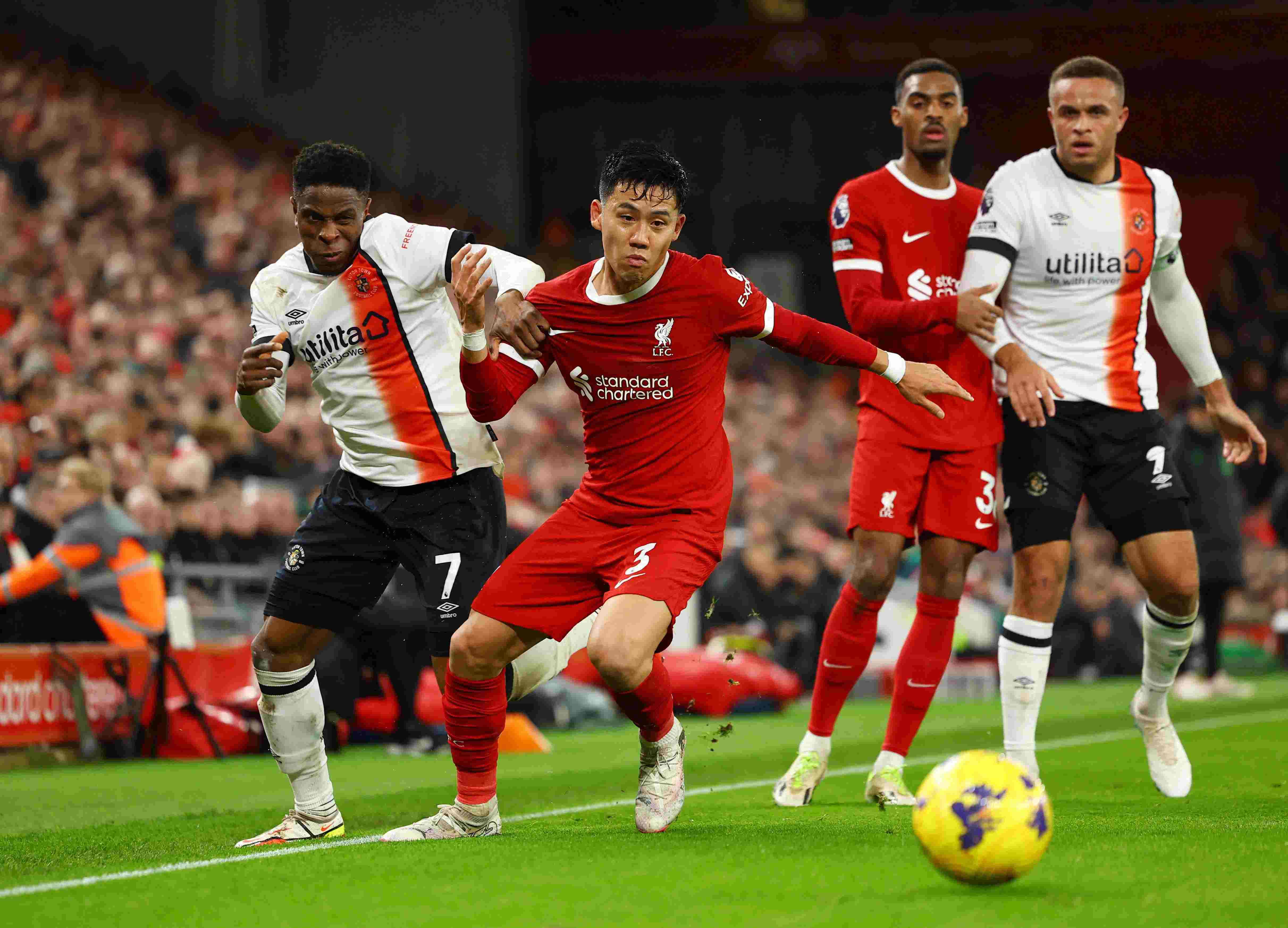 超值的铁人远藤航1个月内亚洲杯 联赛8场全部打满全场