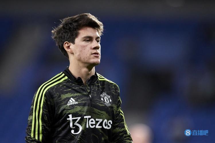 佩利斯特里：滕哈赫是个战术非常出色的教练，他在训练中相当严格