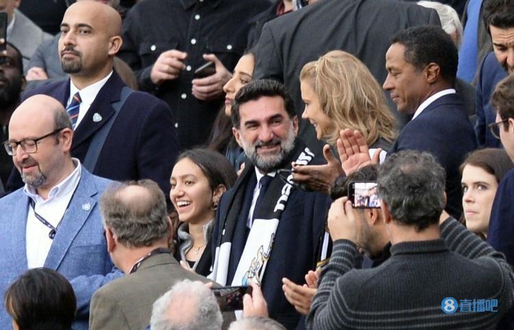 英超俱乐部老板净资产排行：纽卡4890亿英镑遥遥领先，曼联第二