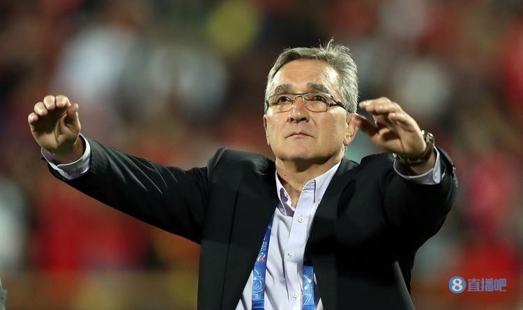 记者：3月8日上午11:00，将召开国足主帅伊万科维奇媒体见面会