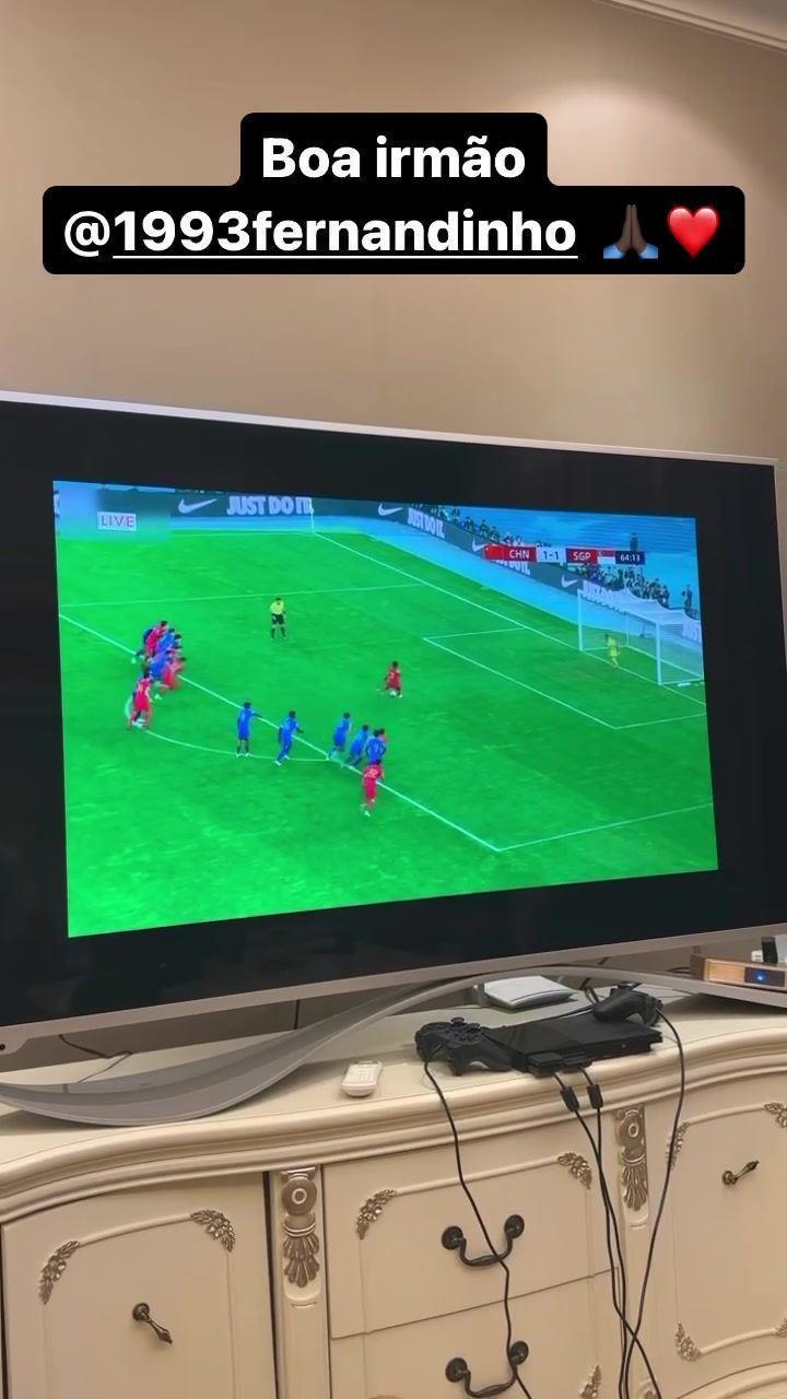 兄弟情深！山东泰山四大外援集体观看费南多国足生涯首球