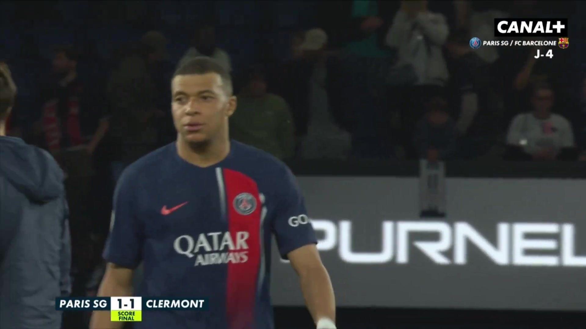 不欢而散？巴黎平副班长，姆巴佩与恩里克交流频频摊手脸色不悦