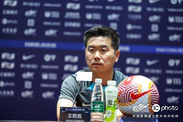 肇俊哲：球队目前状态不错 浙江队整体?来说具备亚冠实力