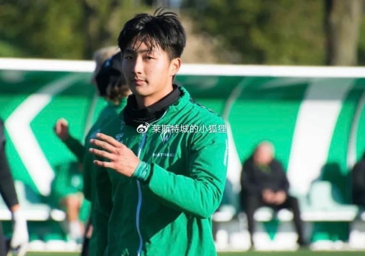 赛季30场全胜进213球 李贤成、王博文随云达不莱梅二队夺冠