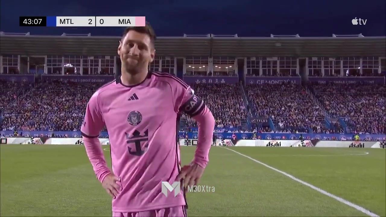 MLS规定离场治疗球员需等待2分钟才能进场，梅西在场边抱怨