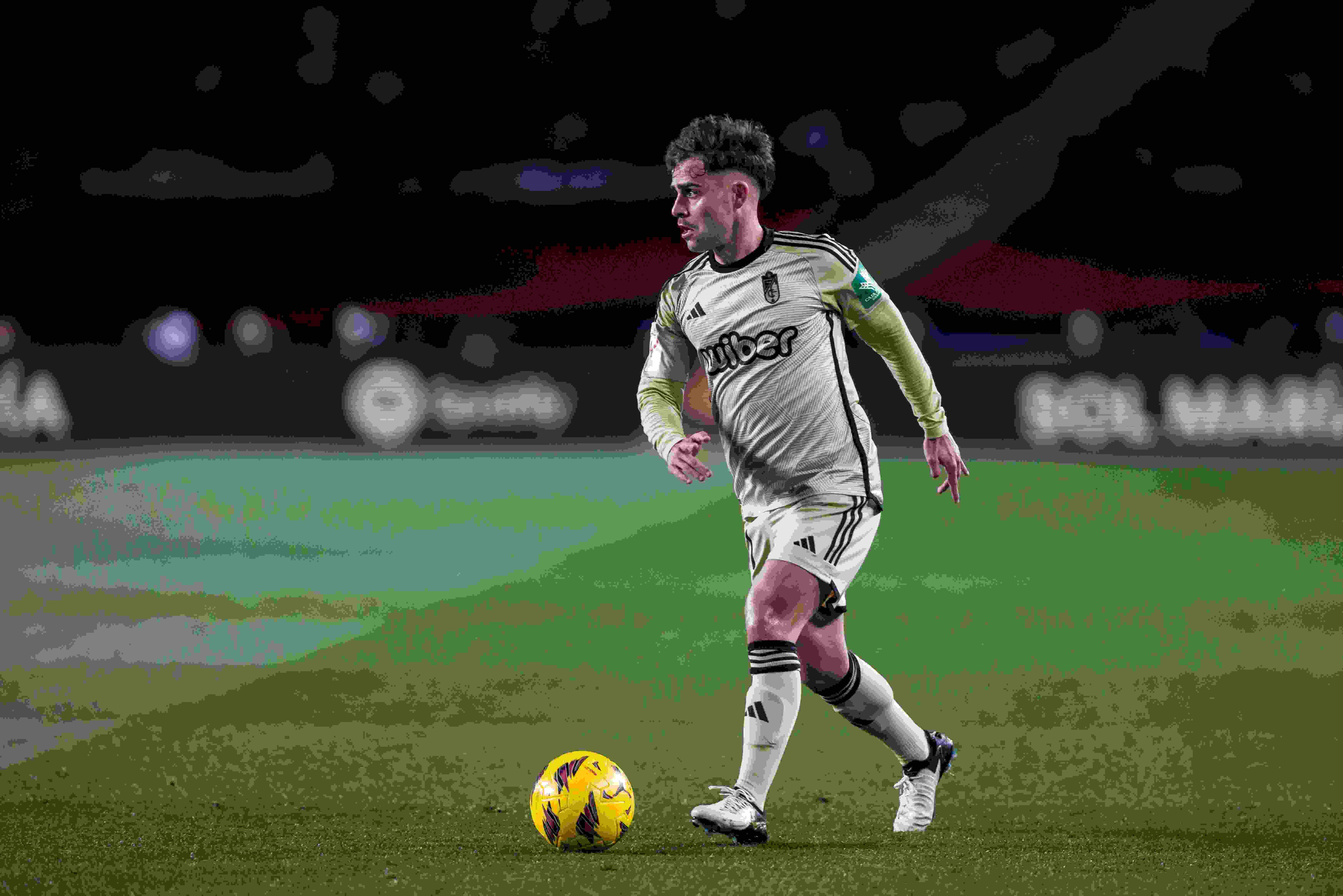 有点夸张26岁梅伦多已踢130场西甲，6061分钟，进球数：0