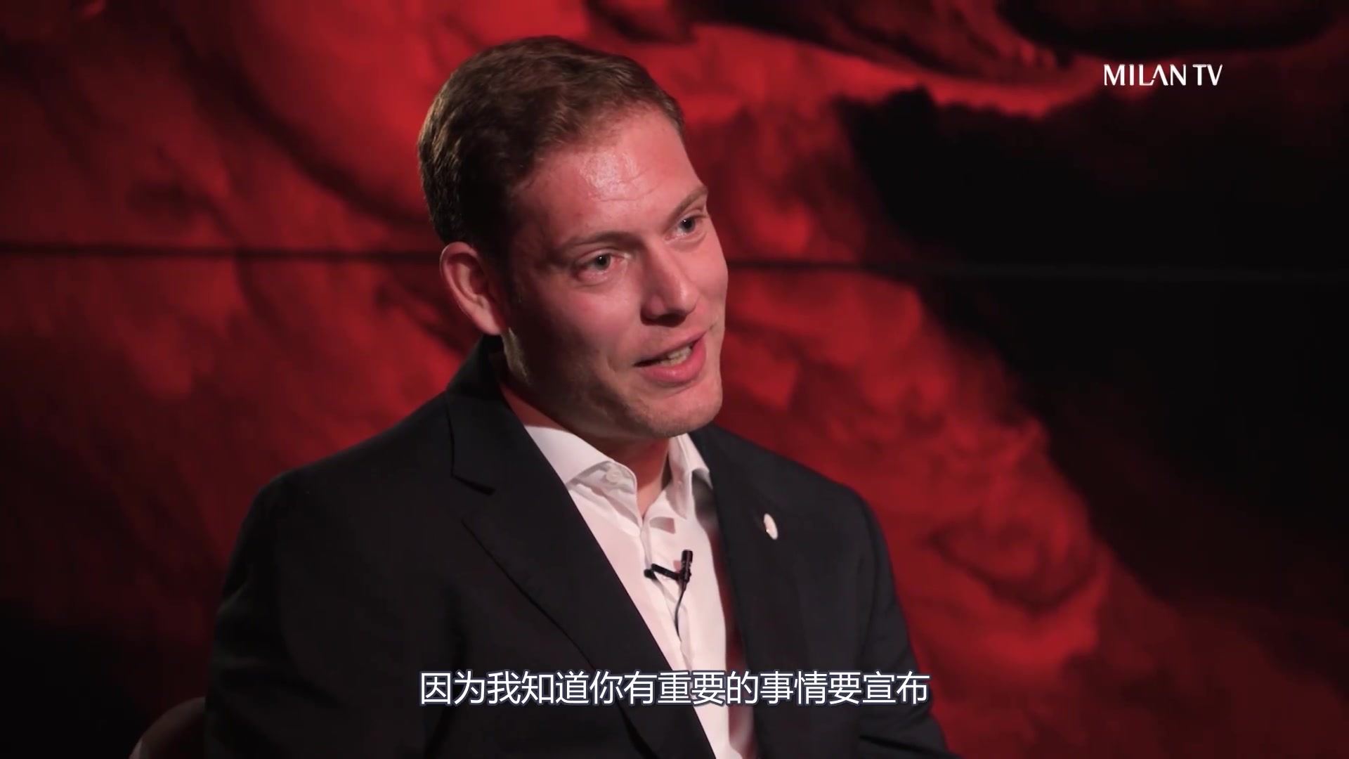 结束三年红黑生涯！官方：37岁吉鲁离开AC米兰，将加盟美职联