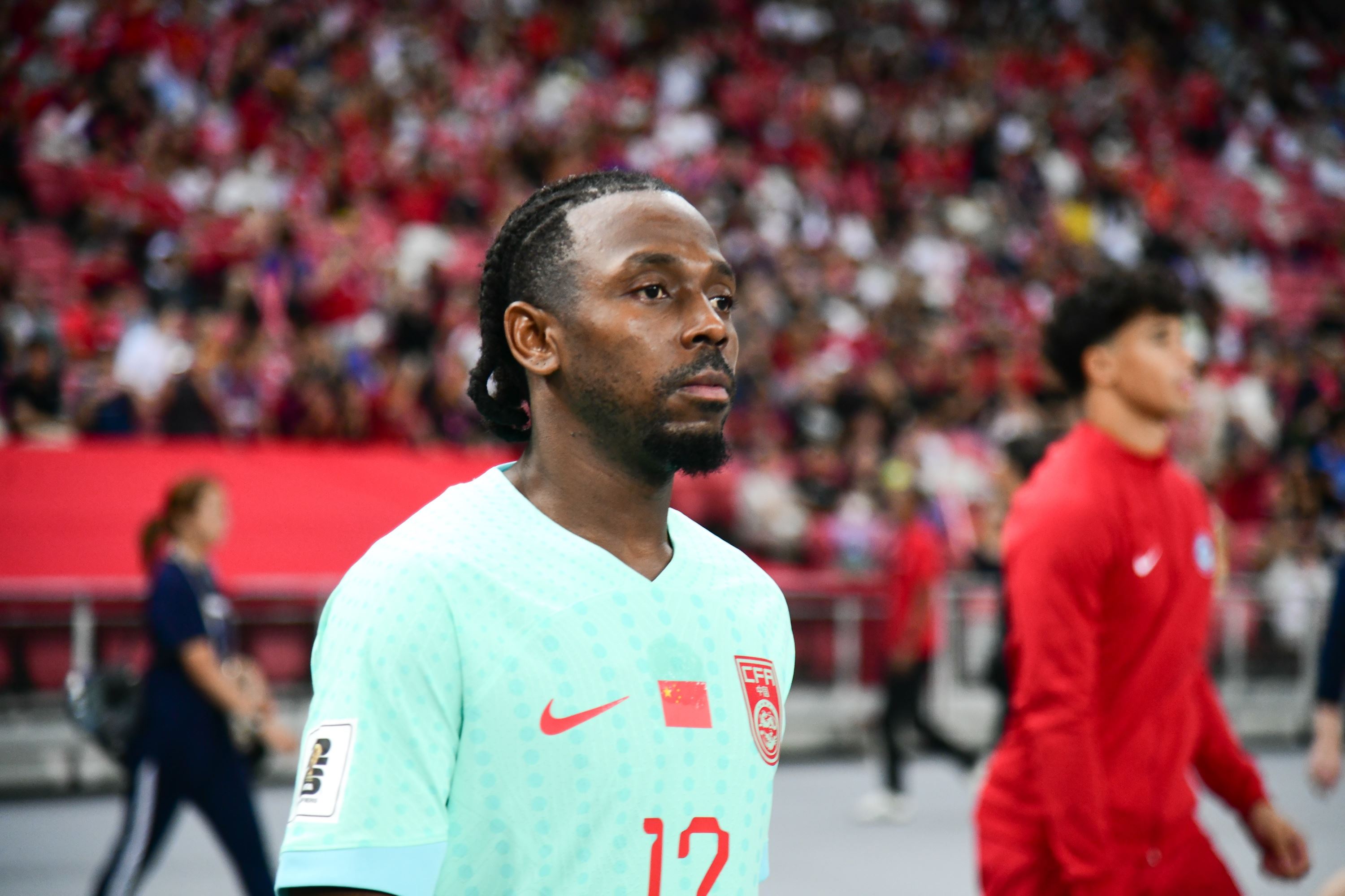 三大归化同先发!伊万本场派阿兰费南多搭档锋线,蒋光太坐镇后防