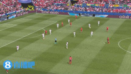 VAR确认不越位！杜阿精彩前插单刀打入处子球，瑞士1-0领先匈牙利