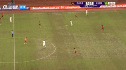 半场-林良铭造红 破门张稀哲任意球破门 北京国安2-0十人苏州东吴