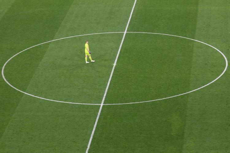 评价如何？38岁诺伊尔3场5扑救丢2球：吕迪格回头望月 恩多耶垫射