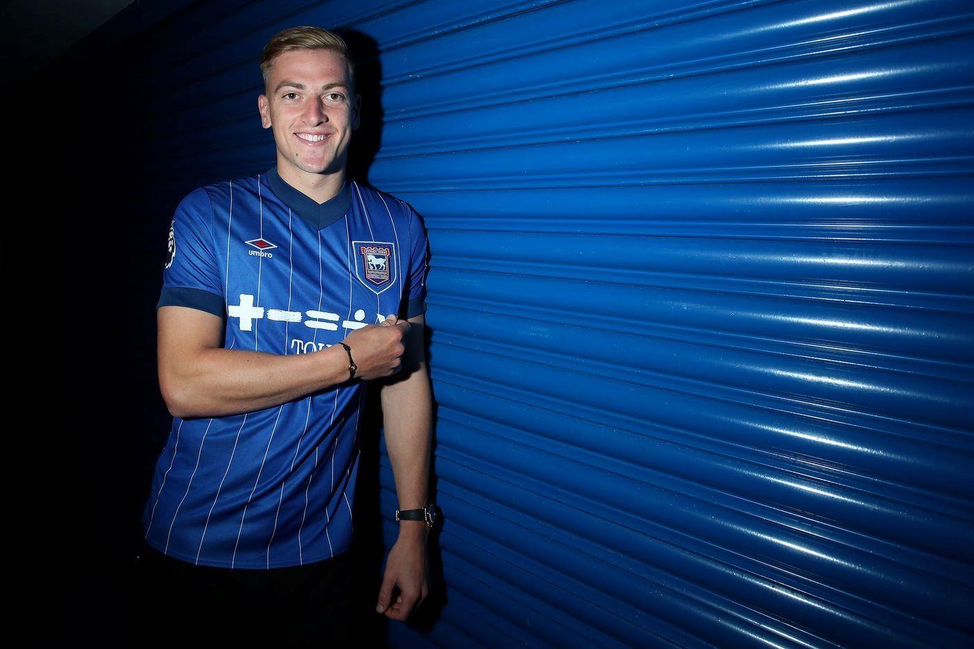 官方：曼城21岁中锋德拉普加盟伊普斯维奇，费用2000万镑 20%二转