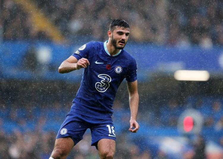 记者：伊镇1500万镑 浮动报价克拉克 可能今日官宣签下布罗亚