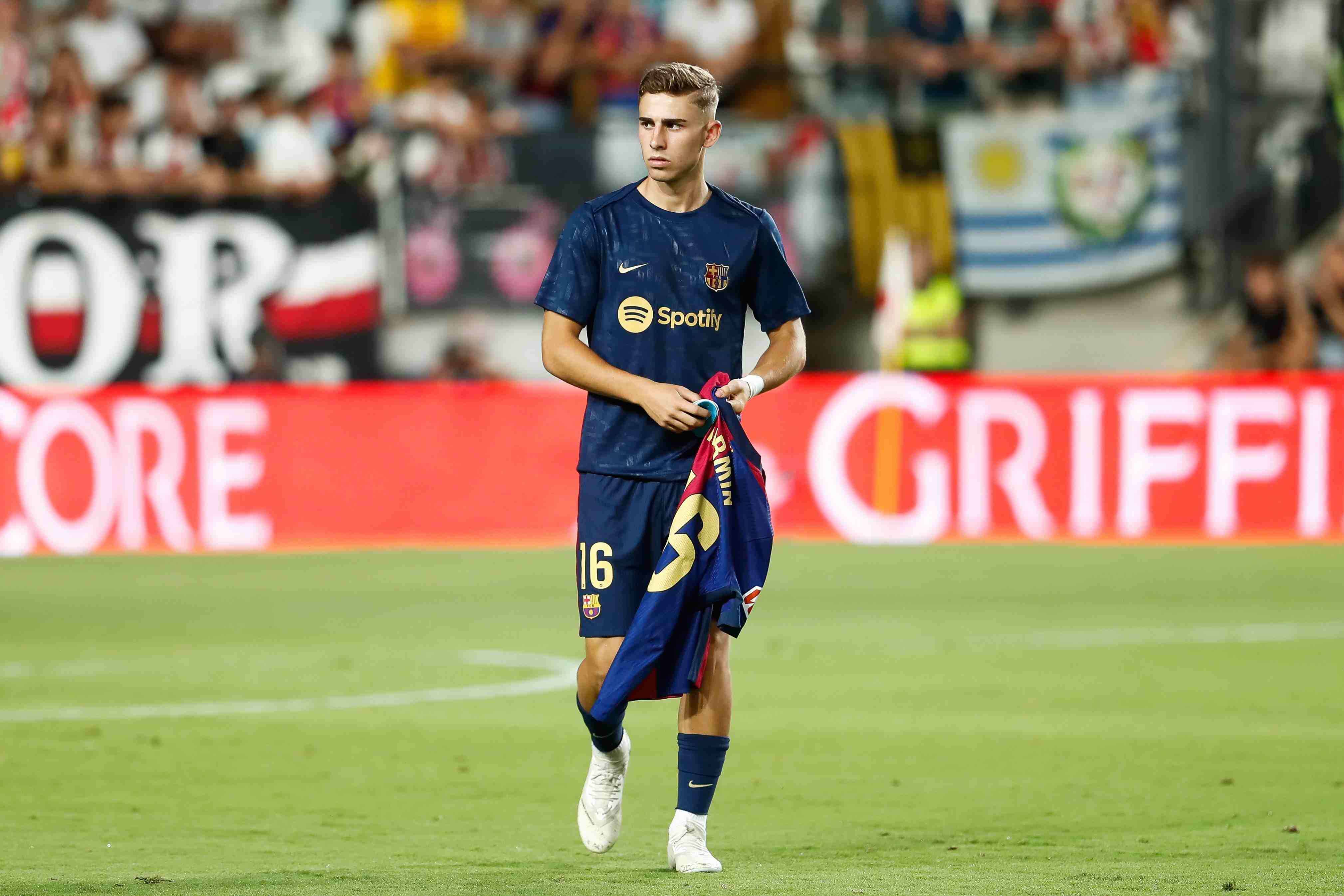 21岁费尔明连战欧洲杯 奥运会后生涯首次受伤，三年前的佩德里