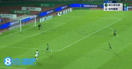 再下一城！王钰栋铲球送点，奥塔博尔主罚命中，沧州2-0浙江
