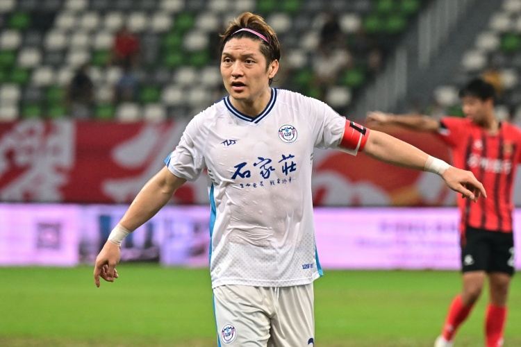 被禁足球员汪嵩：我这年纪冤不冤已无所谓，不会爆料给他们留点面