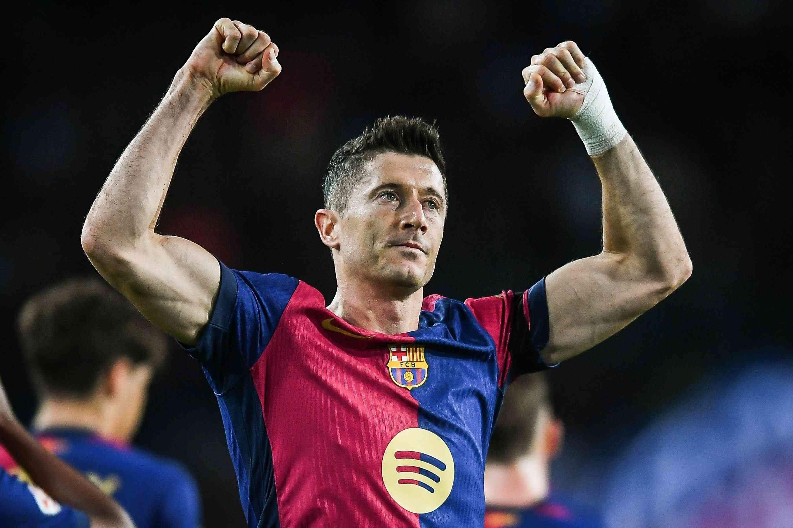 莱万已12次在五大联赛单赛季进球20 ，距离梅罗纪录仅差1次