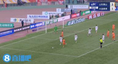 泰山4-1领先！谢文能凌空抽射破门，克雷桑送助攻本场1射2传！