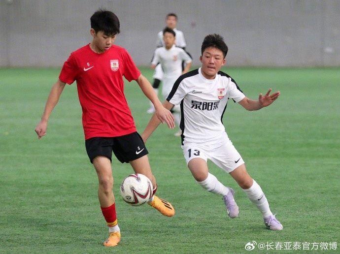 亚泰青训内部练兵以小打大 引入GPS穿戴系统提升训练效果