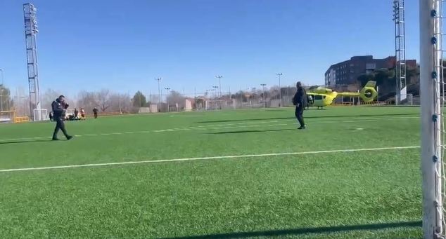 新京报：医护5分钟就抵达现场救郭嘉璇，但送医抢救4小时仍脑死亡
