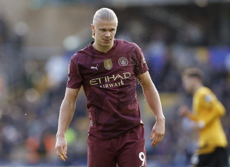 无缘英超金靴三连哈兰德落后萨拉赫6球，此前仅两人三连金靴