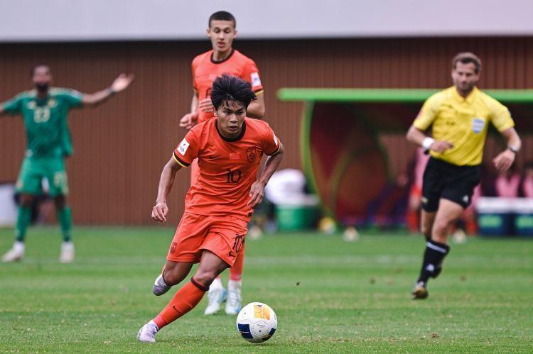 还得等等！19岁蒯纪闻已参与合练但未进名单，海港下轮将战申花