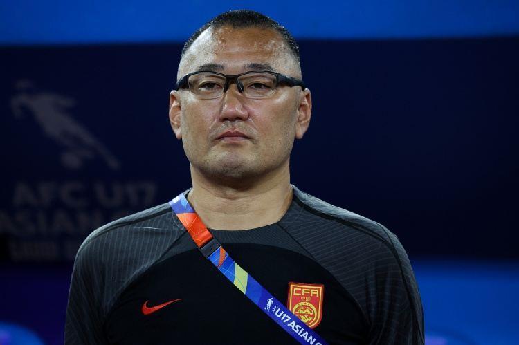 没担当的上村健一 白瞎了中国足协的信任！