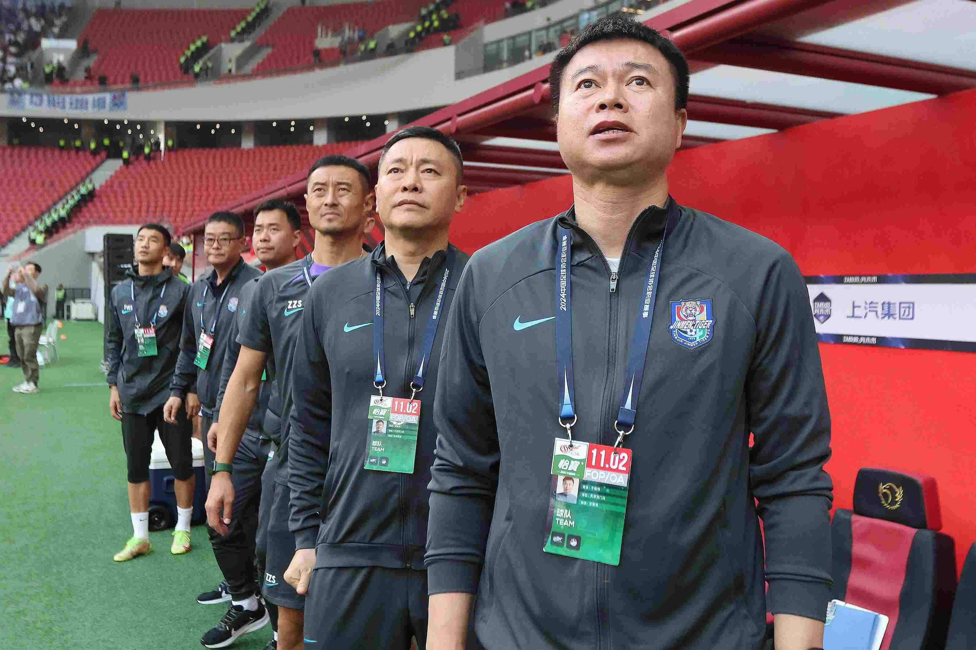 津媒：于根伟告诉队员“两耳不闻窗外事”，将注意力放在训练比赛