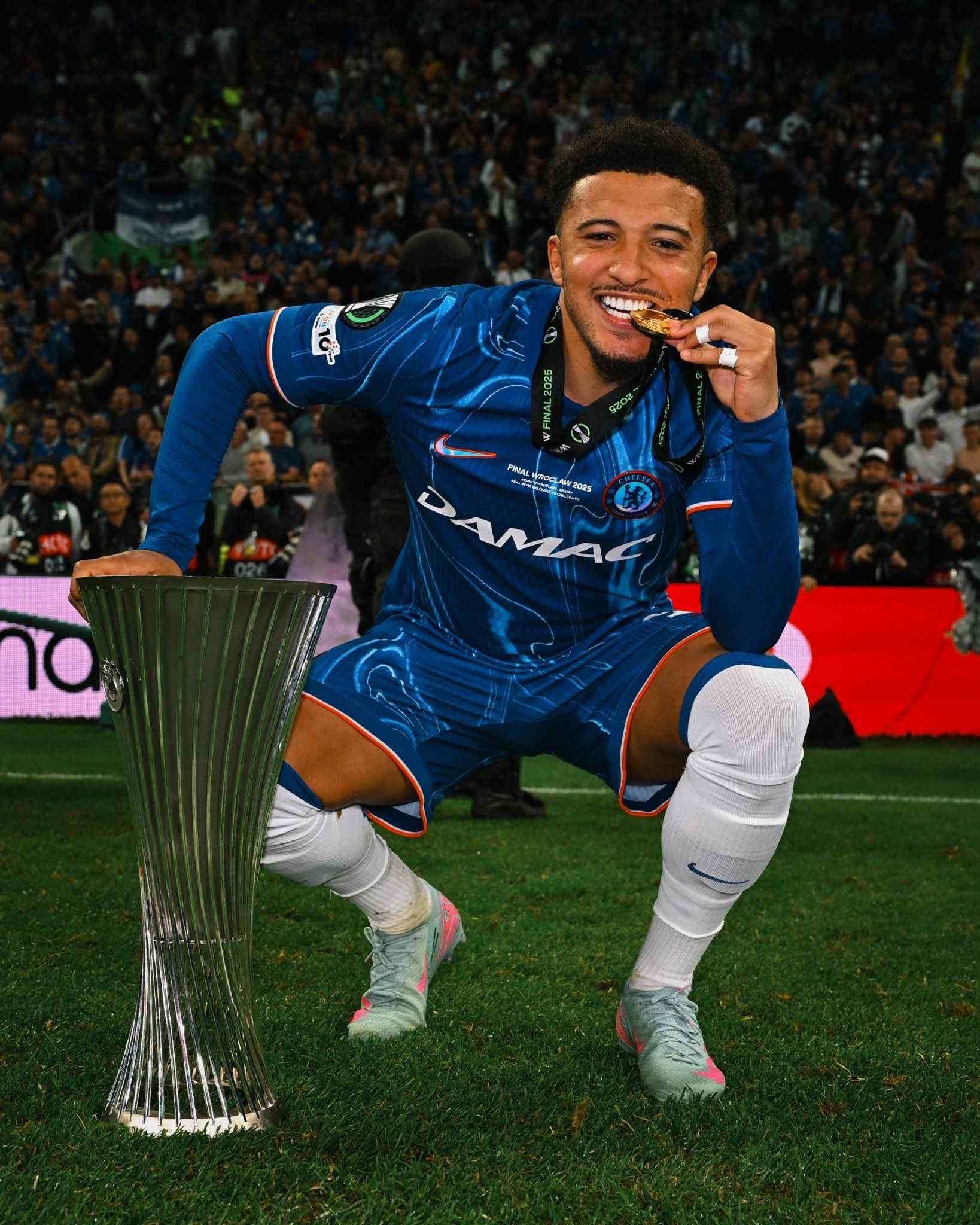 买断与否25岁桑乔5球9助周薪25万，不买断需付500万违约金