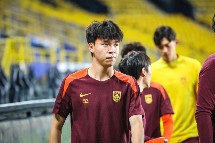 北青体育：国足将全员奔赴印尼客场 王钰栋接近主力位置