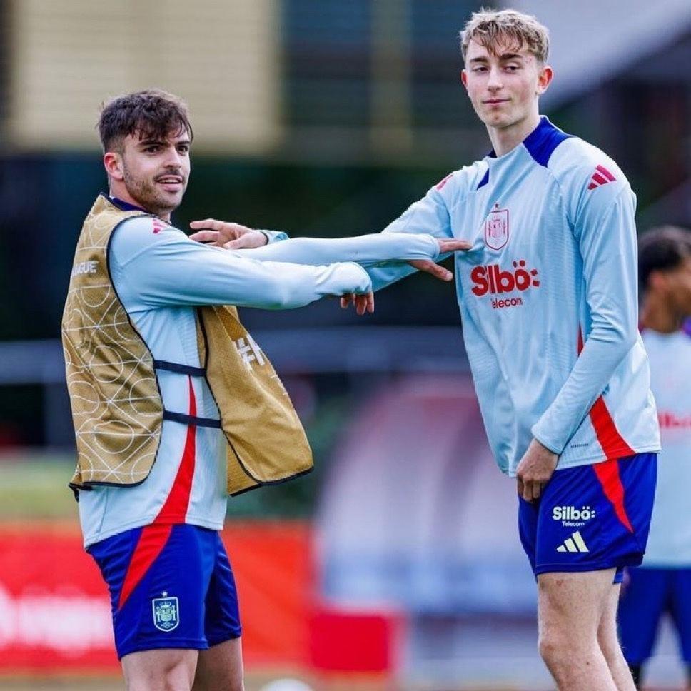 身价均上涨&合计1亿！皇马新生代中卫2人：20岁怀森 22岁阿森西奥