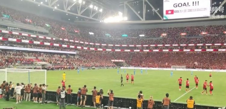 亚预赛中国香港主场1-0绝杀印度，42570名球迷现场观战创历史新高