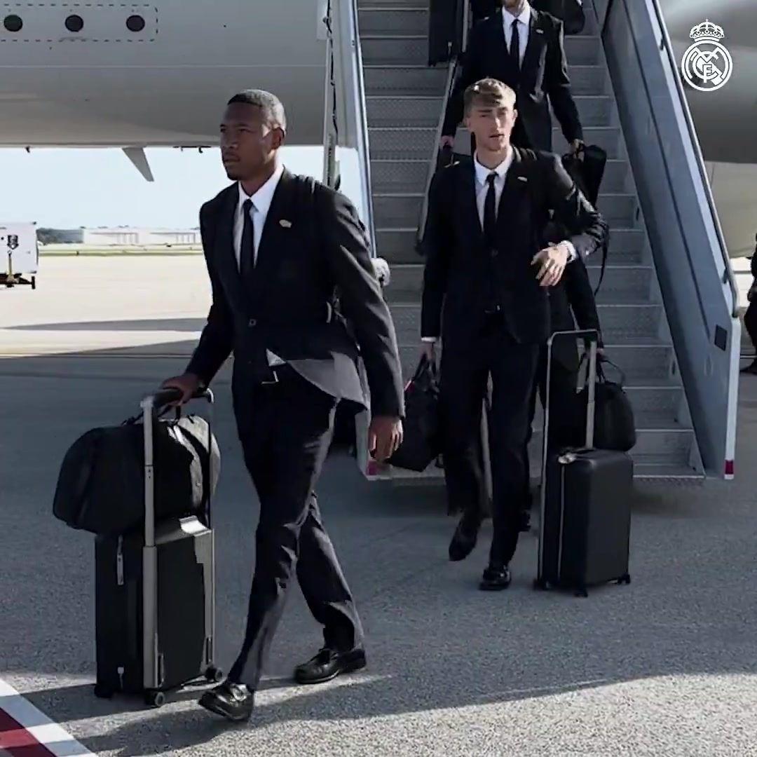 来了，皇马全队抵达佛罗里达，新援阿诺德、怀森在列