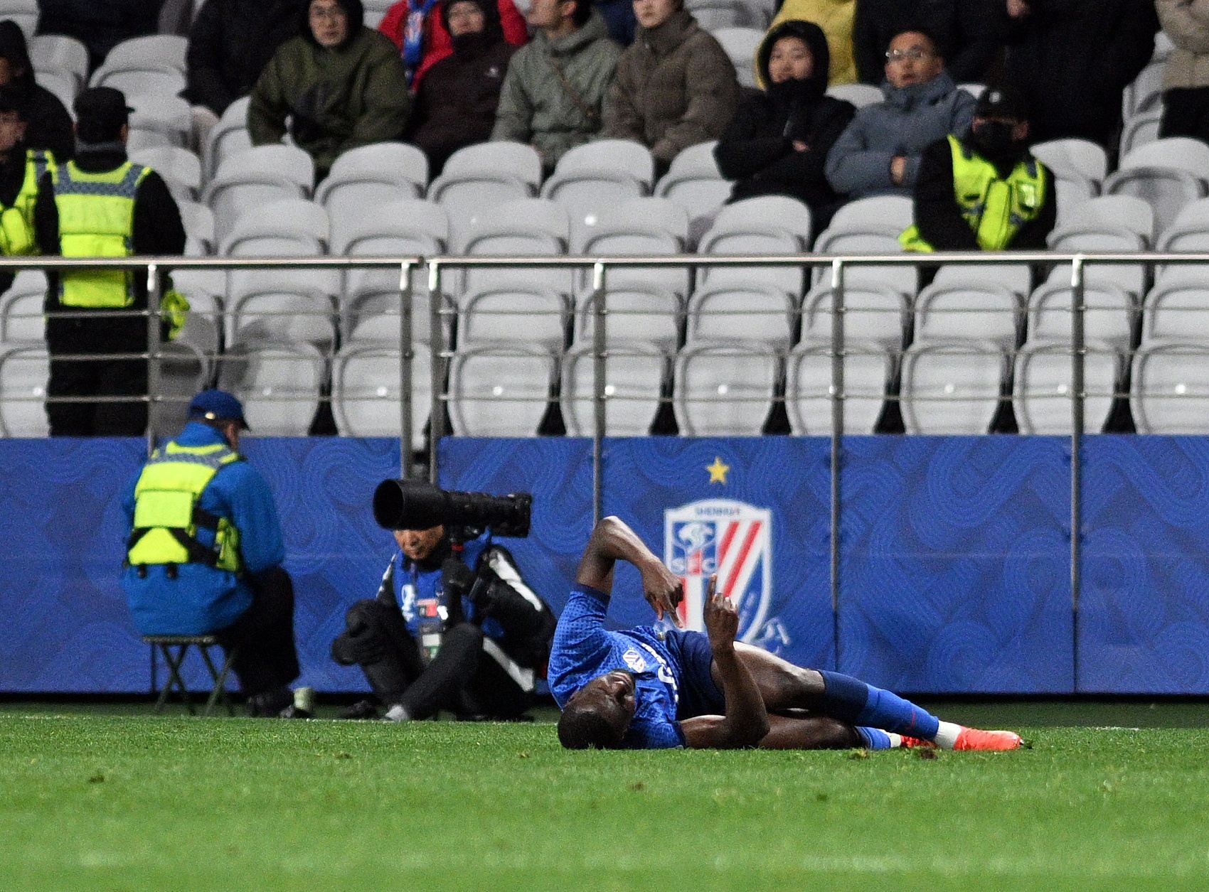 惨烈！申花半年内已有4名球员重伤长期缺战，朱蒋也都遭遇过骨折