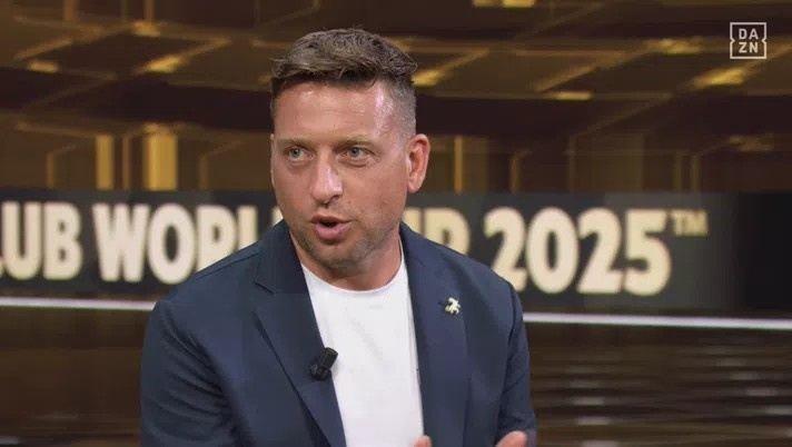 贾凯里尼：巴斯托尼是世界前五的后卫，在国米历史上仅次于法切蒂