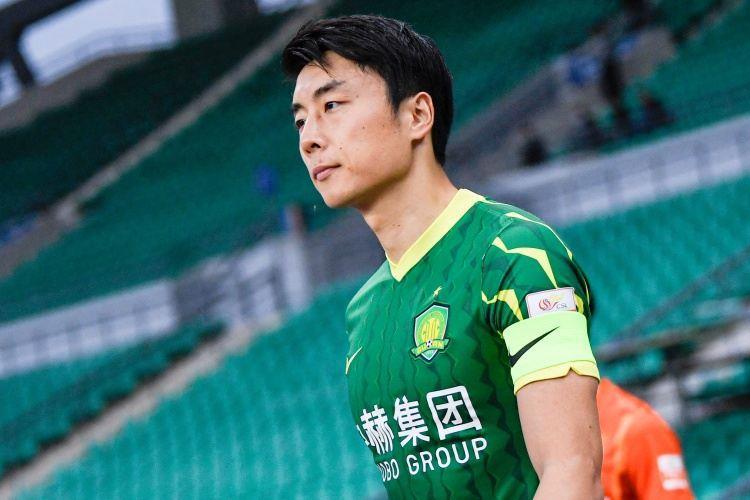 自宣留队！李磊：联赛还有14场，我会为北京战斗到最后一刻