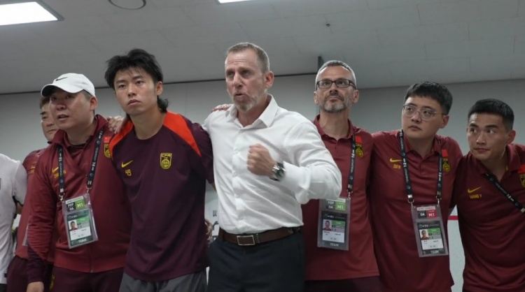 久帅：虽然0-3输韩国我们会被说一无是处，但要看到自己的亮点